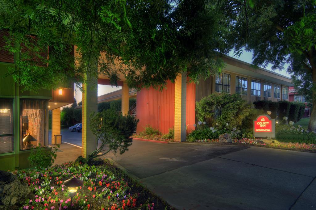 County Inn Mountain View Bagian luar foto